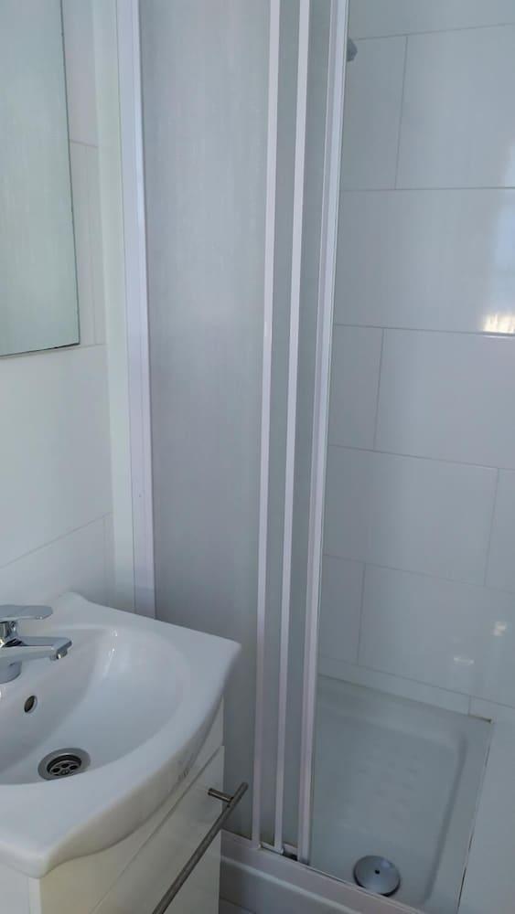 Break In Gothic Hostal Guest house