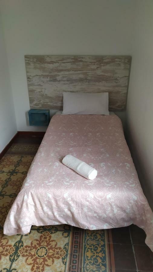 Guest house Break In Gothic Hostal 2*